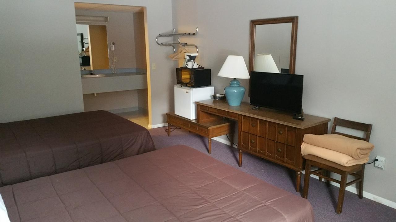 Coach Stop Motel Уэлсборо Экстерьер фото